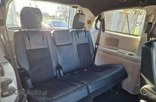 DODGE Grand Caravan 