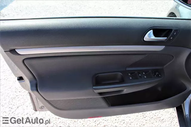 VOLKSWAGEN Golf Variant 1.9 TDI DPF Trendline BlueMotion