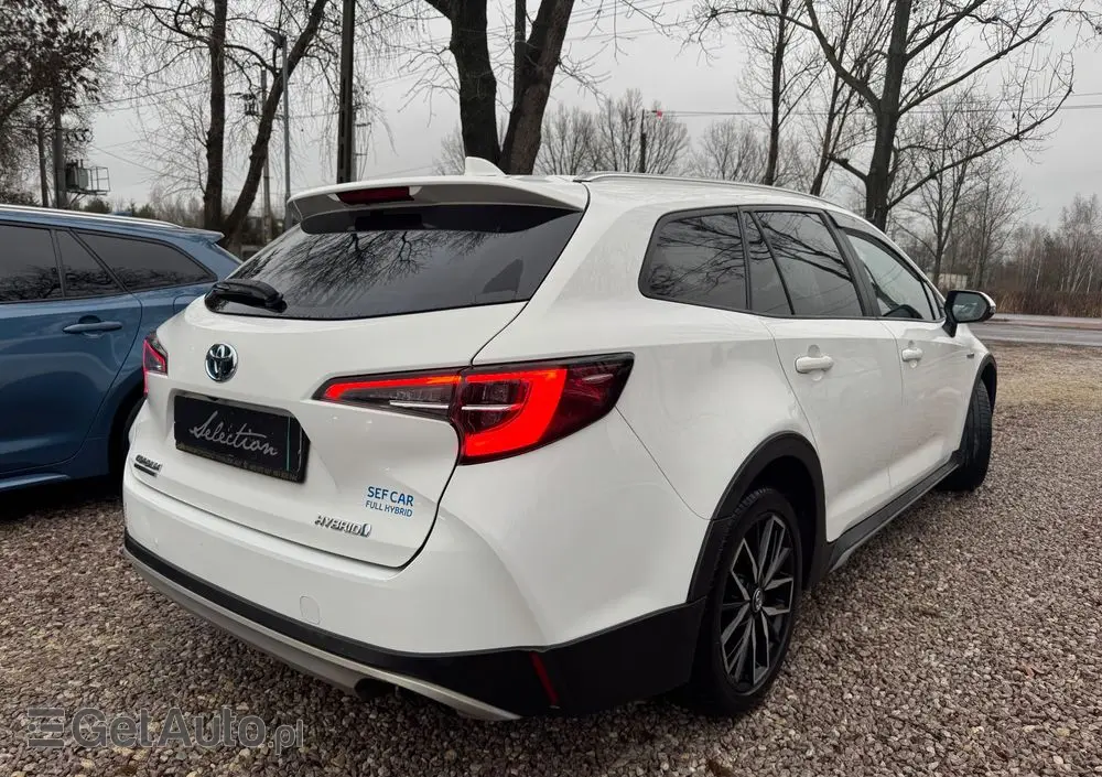 TOYOTA Corolla 2.0 Hybrid Trek