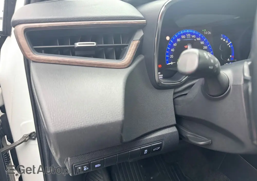 TOYOTA Corolla 2.0 Hybrid Trek