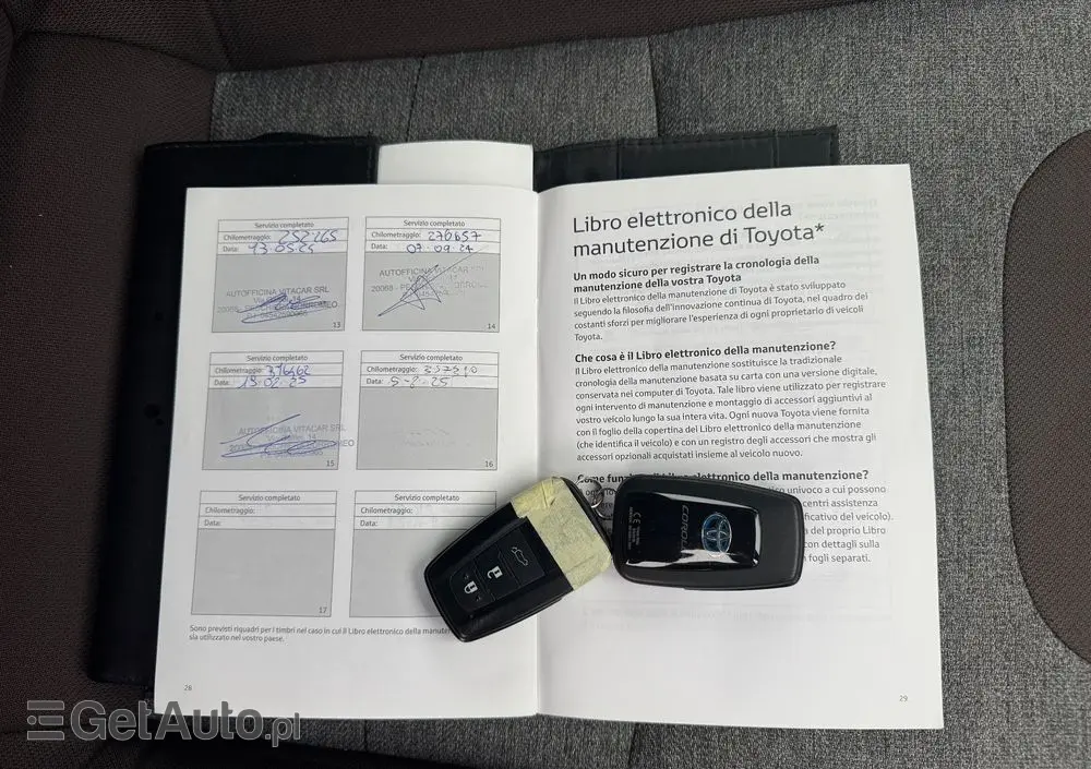 TOYOTA Corolla 2.0 Hybrid Trek