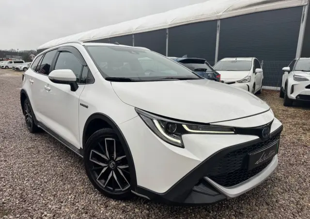 TOYOTA Corolla 2.0 Hybrid Trek