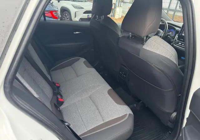 TOYOTA Corolla 2.0 Hybrid Trek