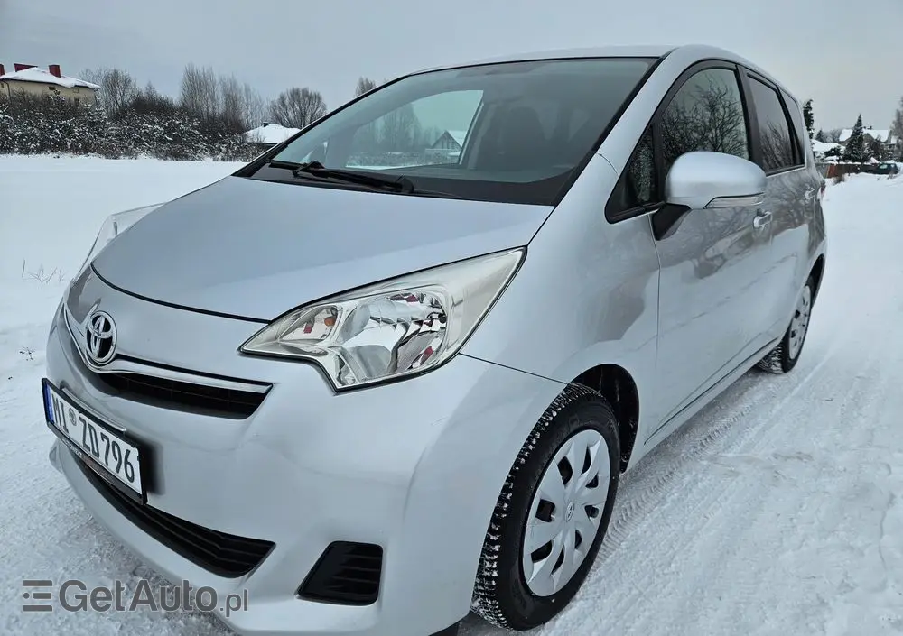 TOYOTA Verso S 1.33 VVT-i Multidrive Club