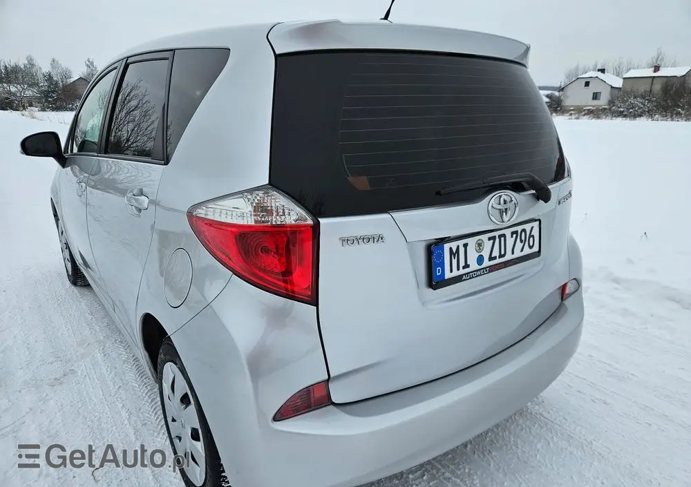 TOYOTA Verso S 1.33 VVT-i Multidrive Club