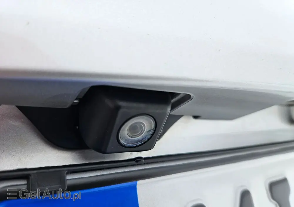 TOYOTA Verso S 1.33 VVT-i Multidrive Club