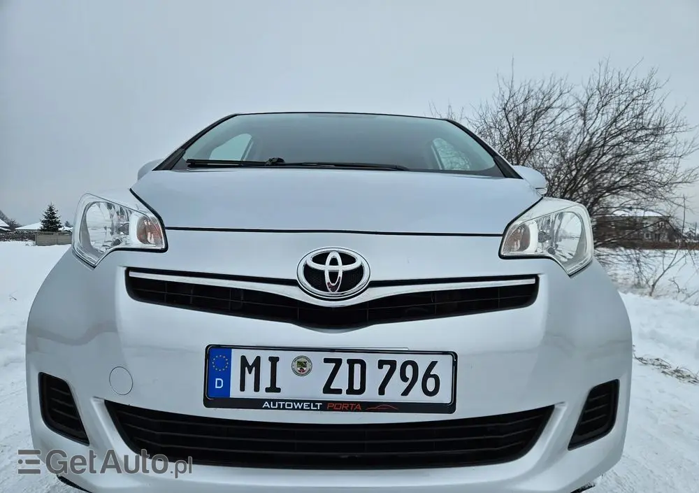 TOYOTA Verso S 1.33 VVT-i Multidrive Club