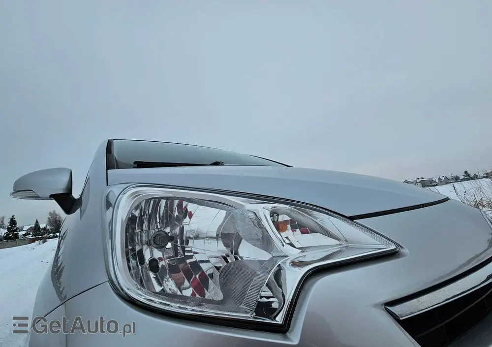 TOYOTA Verso S 1.33 VVT-i Multidrive Club