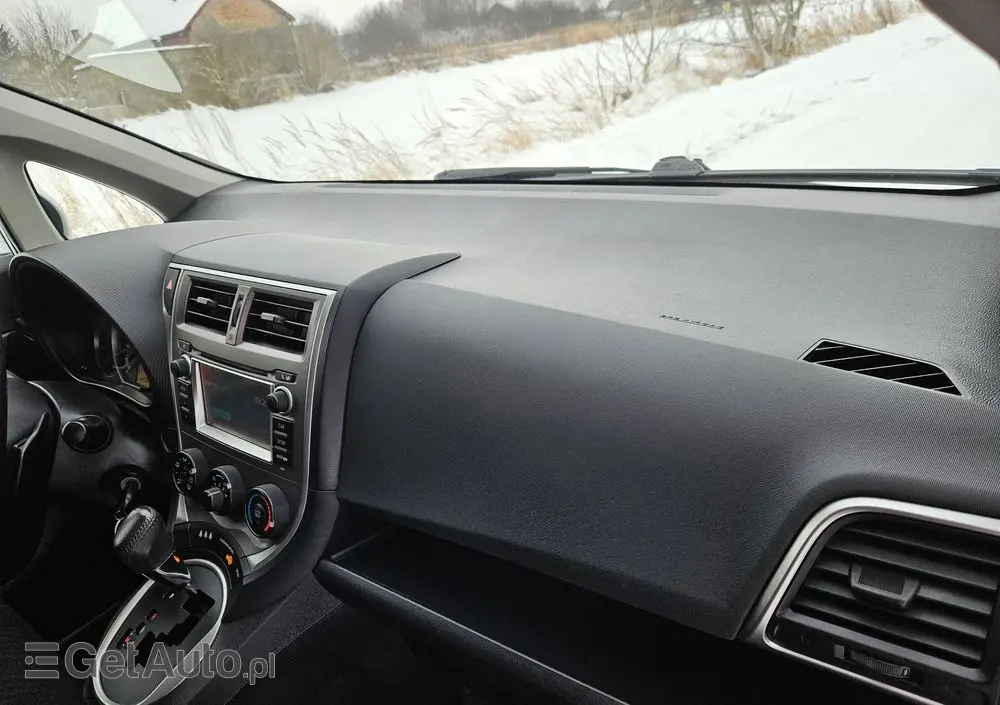 TOYOTA Verso S 1.33 VVT-i Multidrive Club