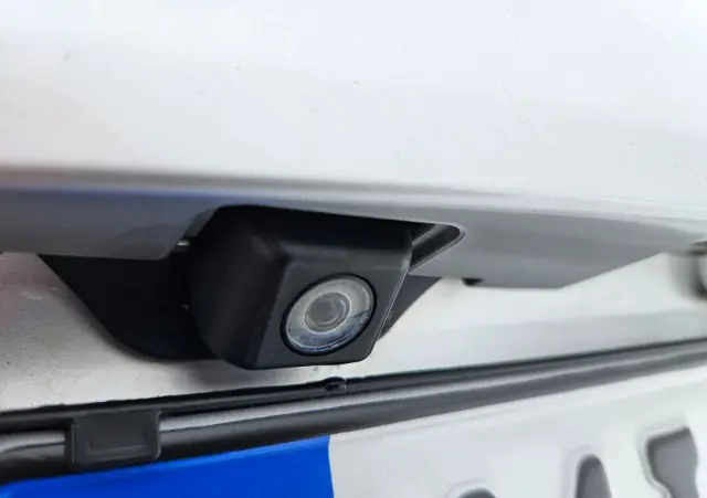 TOYOTA Verso S 1.33 VVT-i Multidrive Club