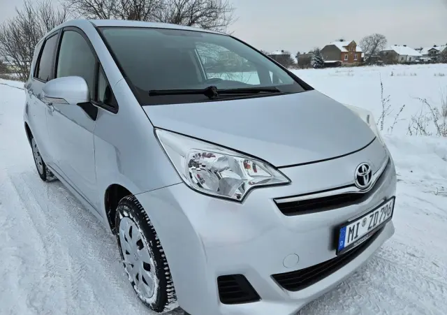 TOYOTA Verso S 1.33 VVT-i Multidrive Club