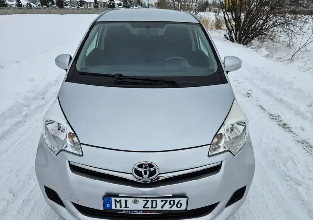 TOYOTA Verso S 1.33 VVT-i Multidrive Club