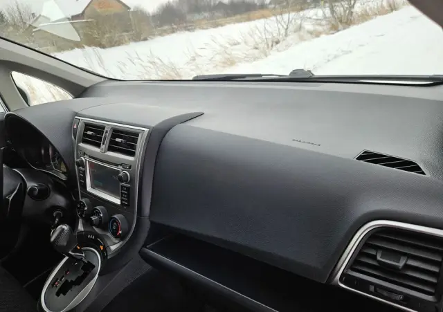 TOYOTA Verso S 1.33 VVT-i Multidrive Club