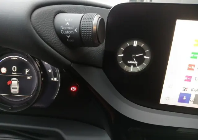 LEXUS ES 300h F Sport Edition