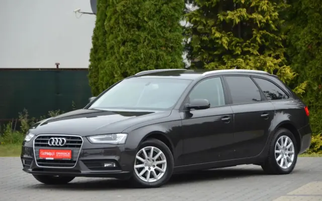 AUDI A4 