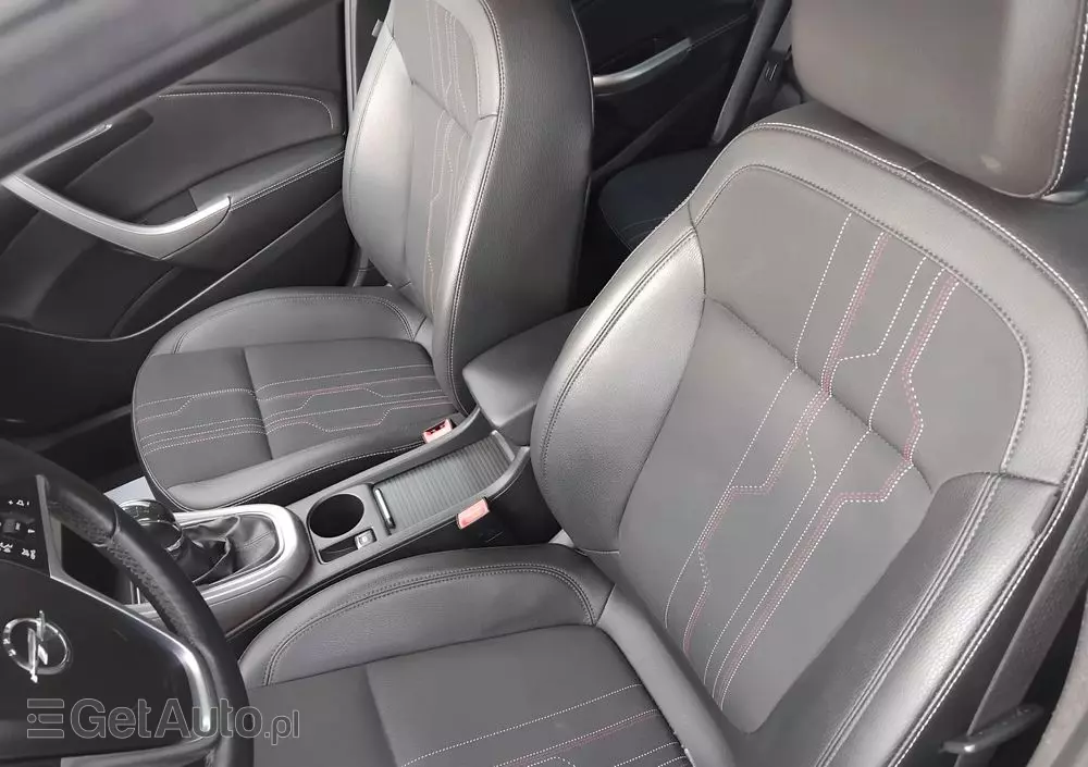 OPEL Astra 1.4 Turbo 150 Jahre