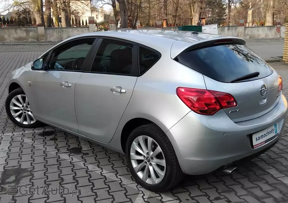 OPEL Astra 1.4 Turbo 150 Jahre