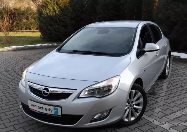 OPEL Astra 1.4 Turbo 150 Jahre