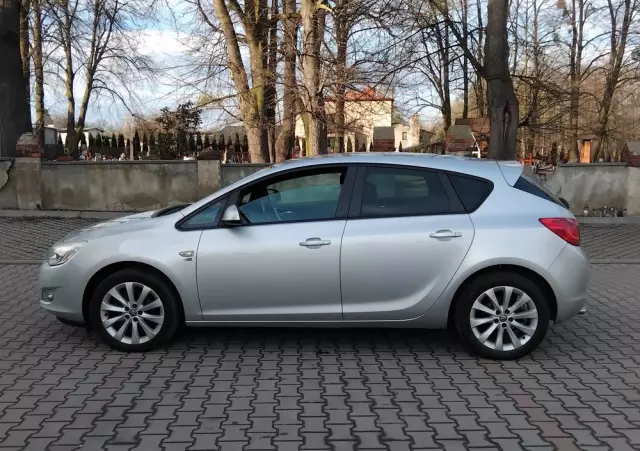 OPEL Astra 1.4 Turbo 150 Jahre