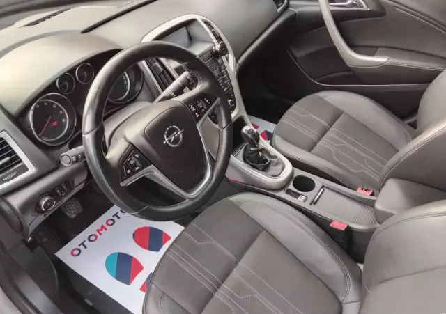 OPEL Astra 1.4 Turbo 150 Jahre