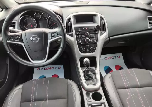 OPEL Astra 1.4 Turbo 150 Jahre