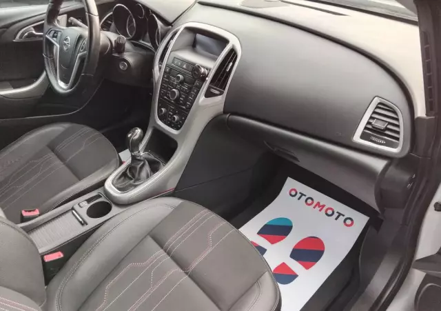 OPEL Astra 1.4 Turbo 150 Jahre