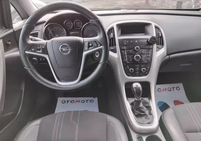 OPEL Astra 1.4 Turbo 150 Jahre