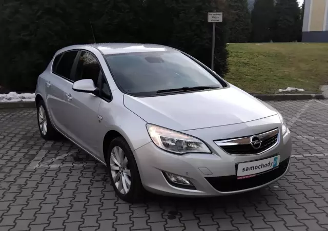 OPEL Astra 1.4 Turbo 150 Jahre