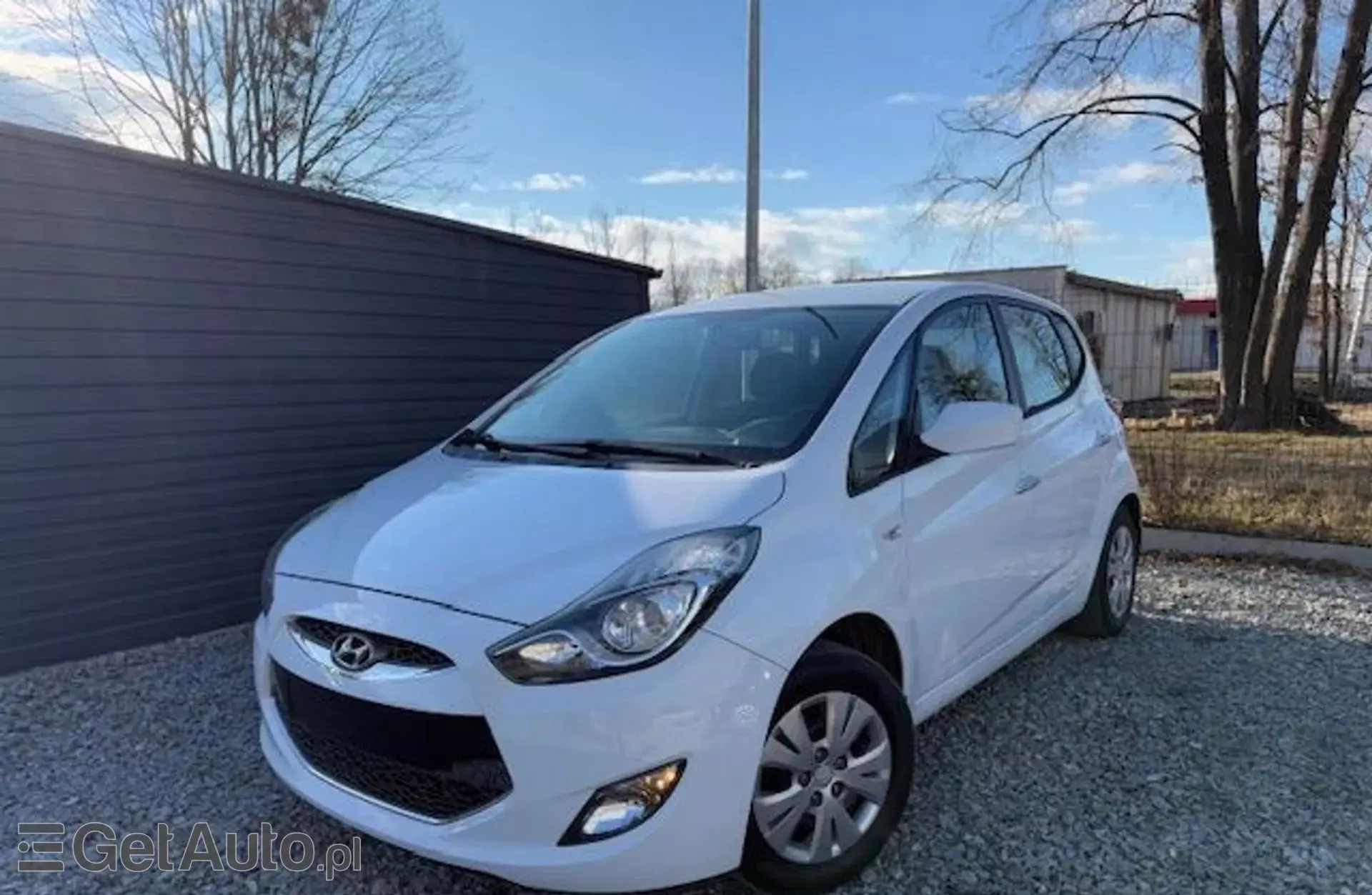 HYUNDAI Ix20 1.4i (90 KM)