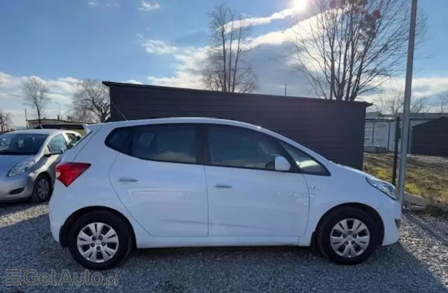 HYUNDAI Ix20 1.4i (90 KM)