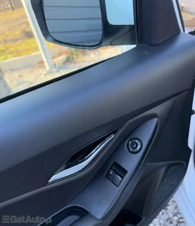 HYUNDAI Ix20 1.4i (90 KM)