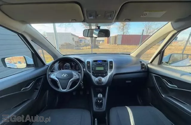 HYUNDAI Ix20 1.4i (90 KM)