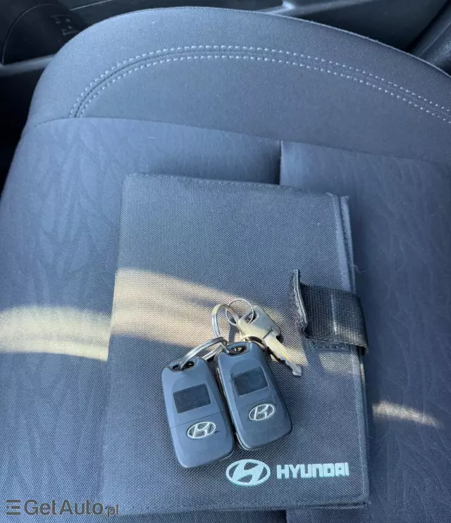 HYUNDAI Ix20 1.4i (90 KM)