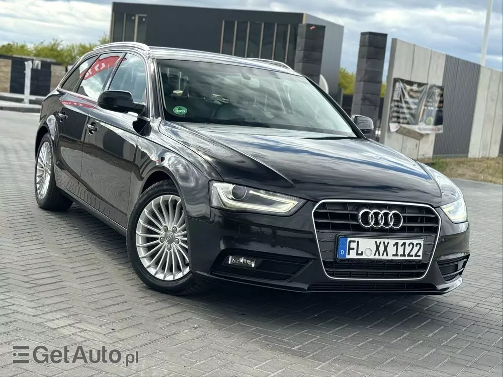 AUDI A4 