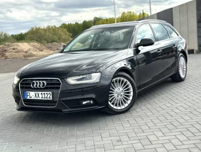 AUDI A4 