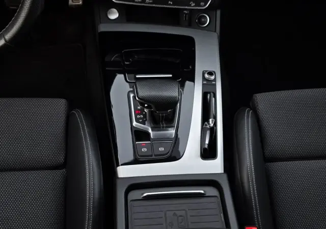 AUDI Q5 40 TDI Quattro S tronic sport