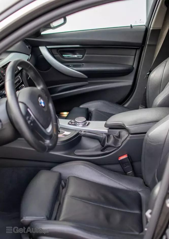 BMW Seria 3 320d xDrive