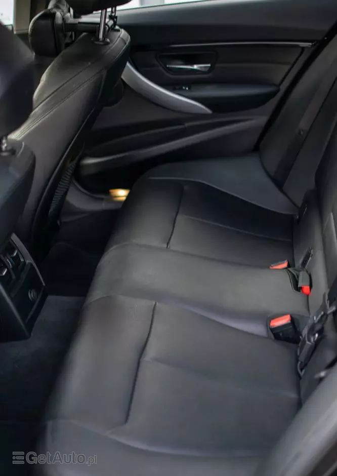 BMW Seria 3 320d xDrive