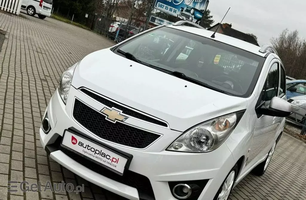 CHEVROLET Spark 