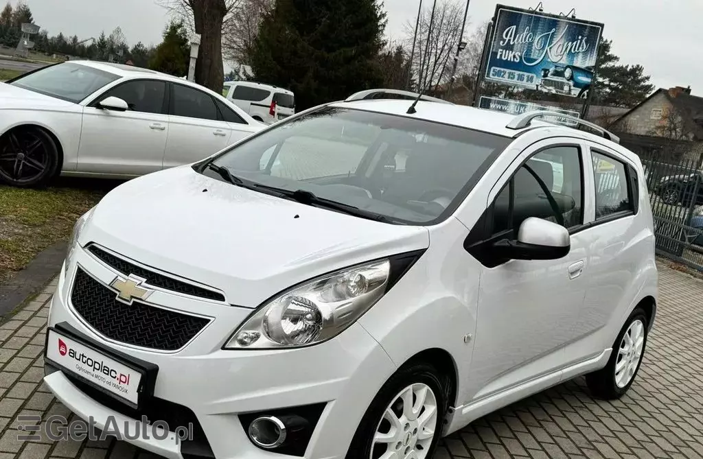 CHEVROLET Spark 