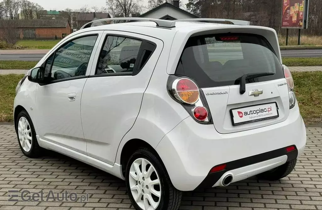 CHEVROLET Spark 