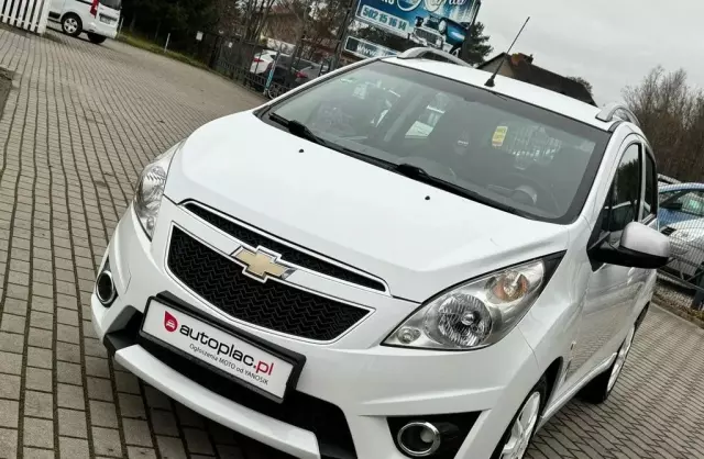 CHEVROLET Spark 