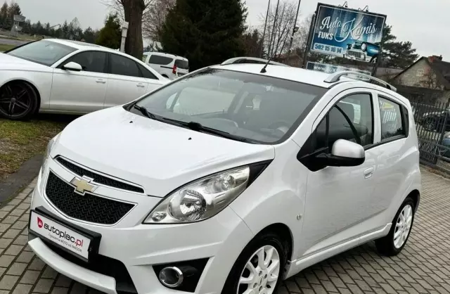 CHEVROLET Spark 