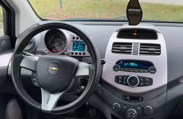 CHEVROLET Spark 