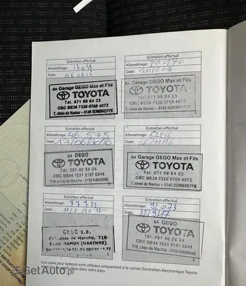 TOYOTA Auris 