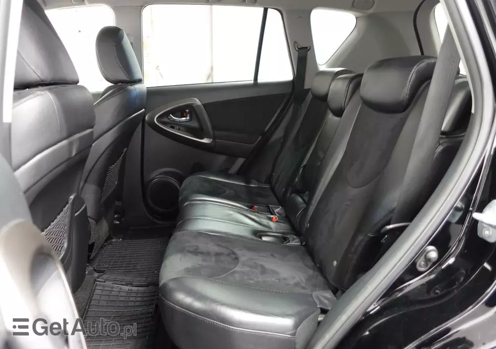 TOYOTA RAV4 2.2 D-4D 4x4 Life