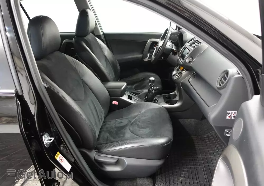 TOYOTA RAV4 2.2 D-4D 4x4 Life