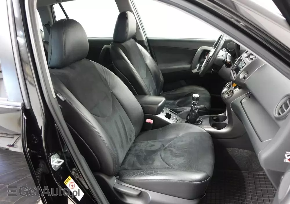 TOYOTA RAV4 2.2 D-4D 4x4 Life