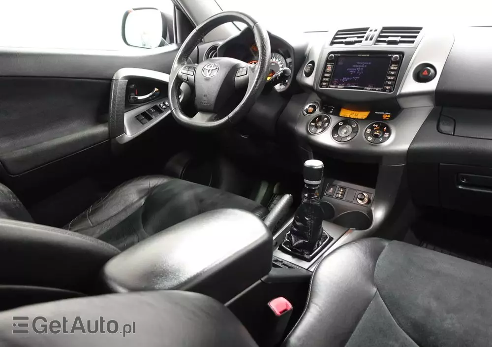 TOYOTA RAV4 2.2 D-4D 4x4 Life