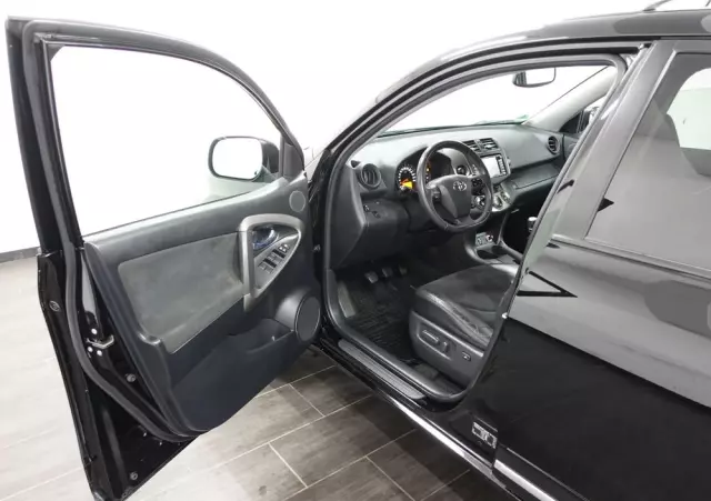 TOYOTA RAV4 2.2 D-4D 4x4 Life